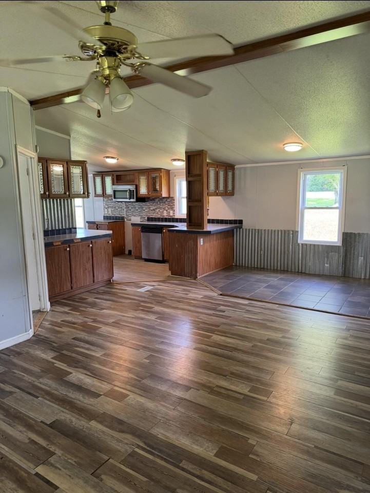8084 W Jeff Davis Hwy - Photo 3 of 17