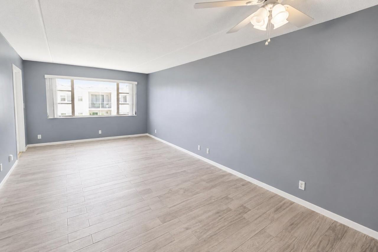 4500 North Flagler Drive #B21 - Photo 5 of 9