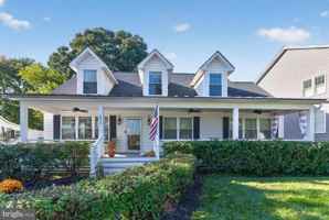 featured image of 4922 Hine Dr