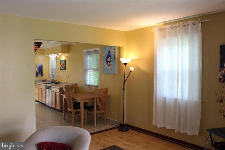 8508 63rd Ave - Photo 3 of 18