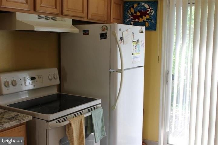 8508 63rd Ave - Photo 4 of 18