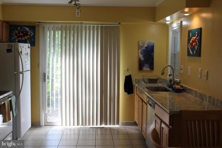 8508 63rd Ave - Photo 5 of 18