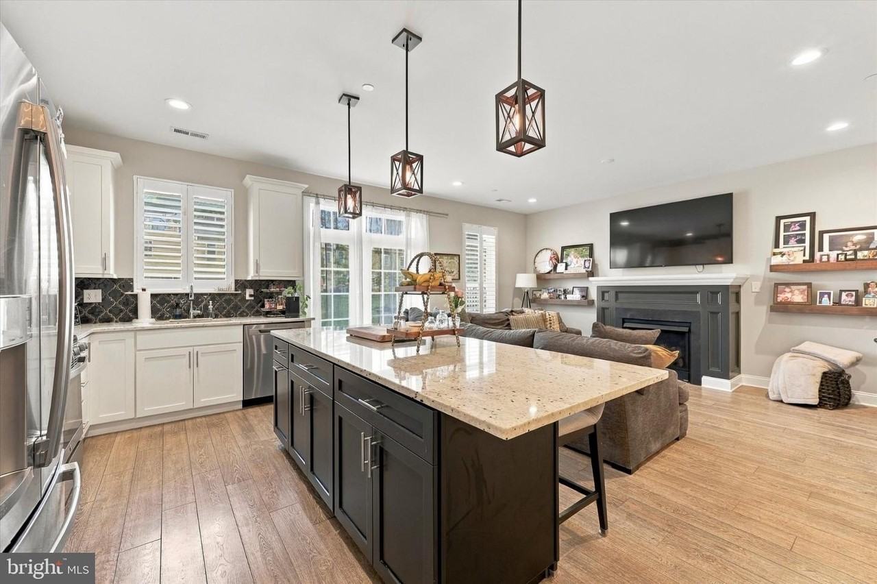 16728 River View Cir - Photo 6 of 15