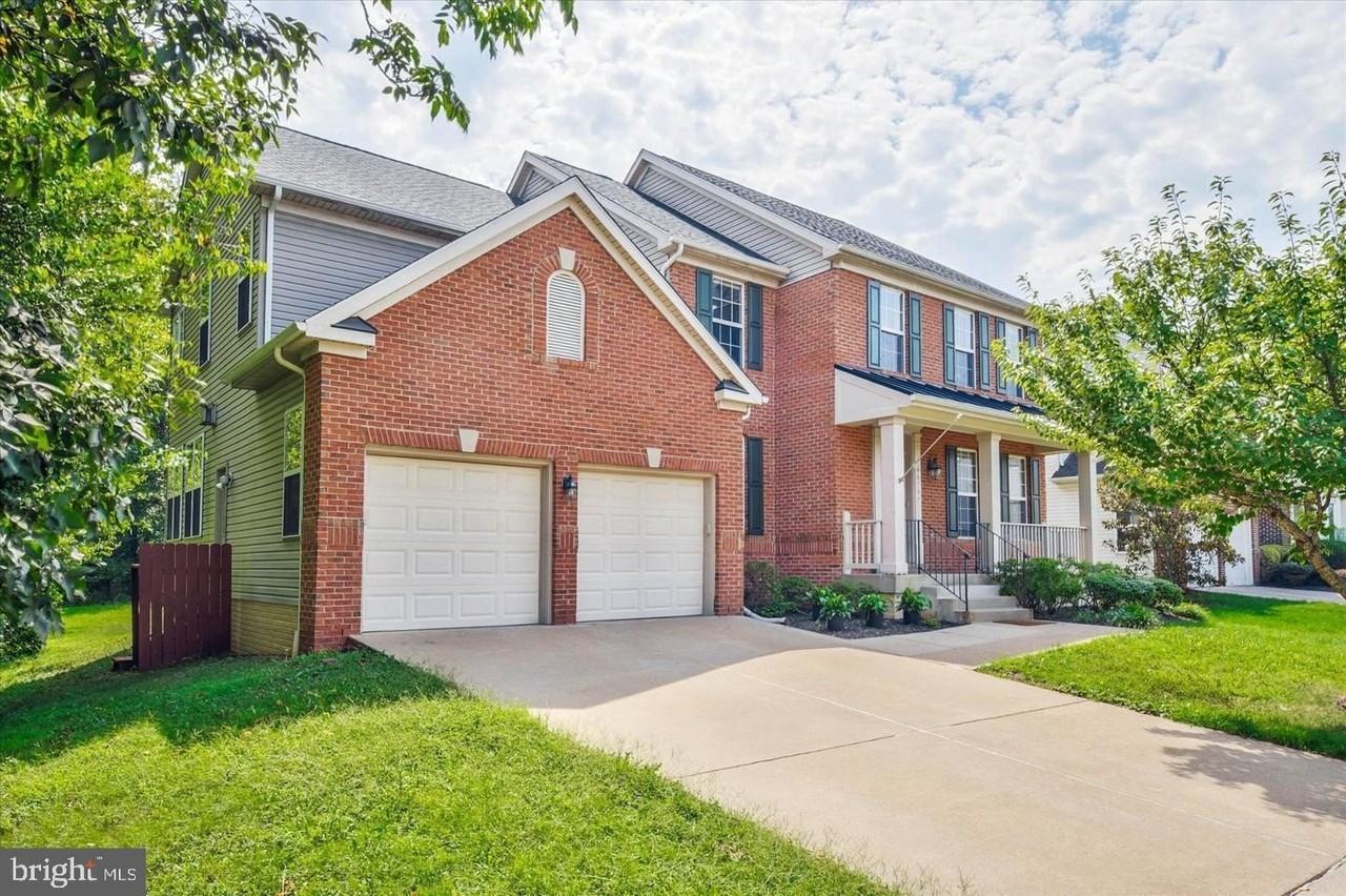 46797 Backwater Dr - Photo 2 of 39