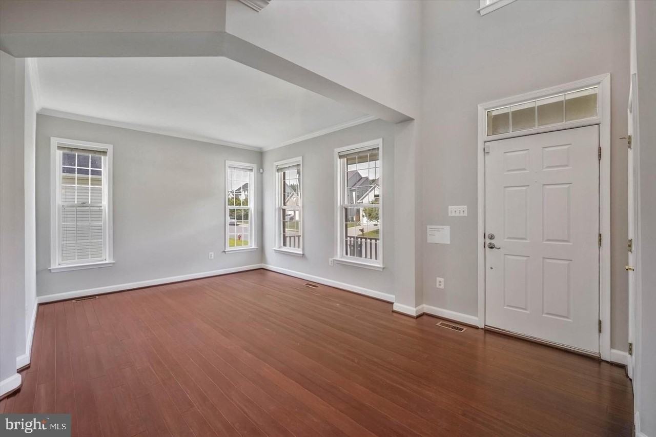 46797 Backwater Dr - Photo 6 of 39