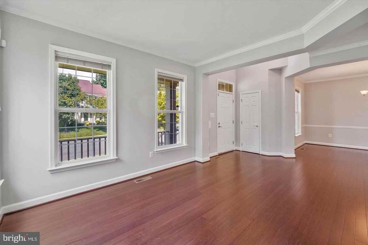46797 Backwater Dr - Photo 7 of 39