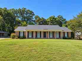 1726 Fairforest Dr - Photo 1 of 1