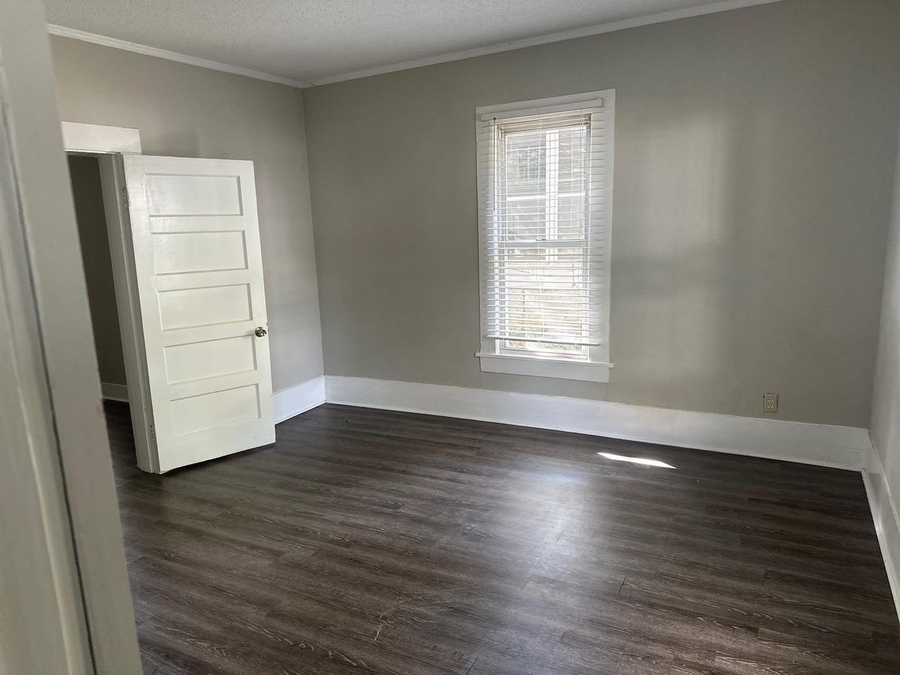 3797 Kearney Ave - Photo 4 of 10