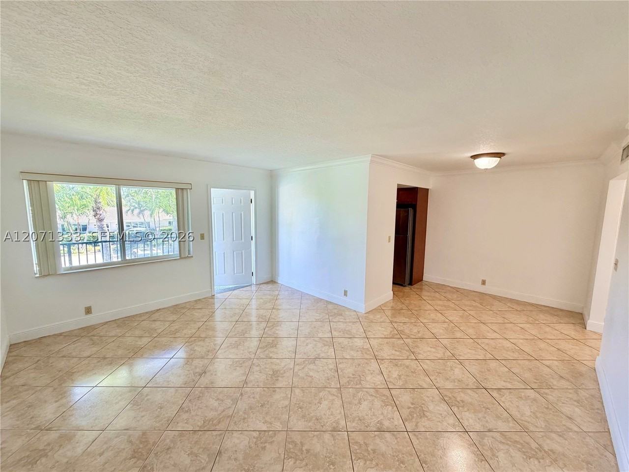 4001 Ne 21st Ave #203 - Photo 3 of 15