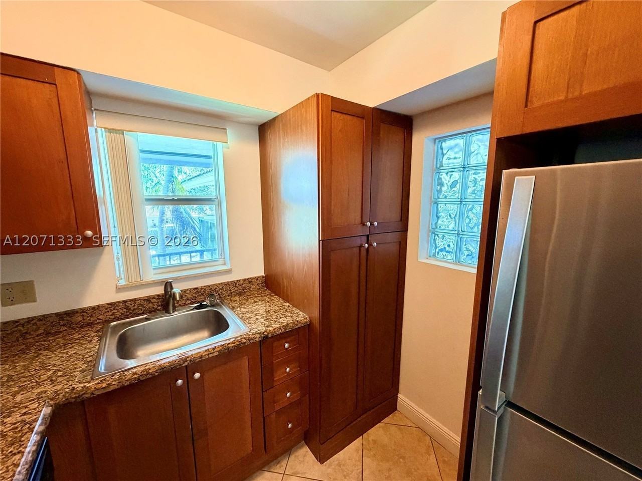 4001 Ne 21st Ave #203 - Photo 5 of 15