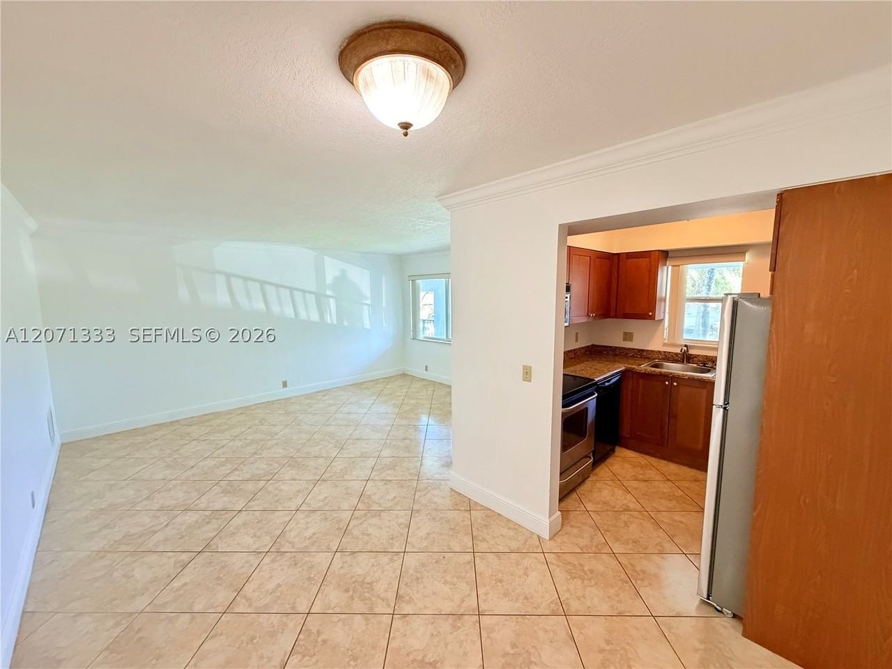 4001 Ne 21st Ave #203 - Photo 6 of 15