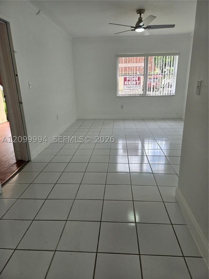 220 Nw 107th Ave #101 - Photo 5 of 16