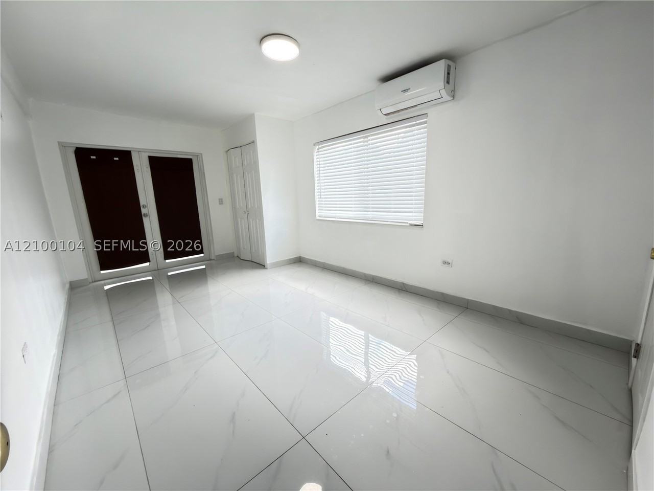 3900 Sw 59th Ave #0 - Photo 5 of 15