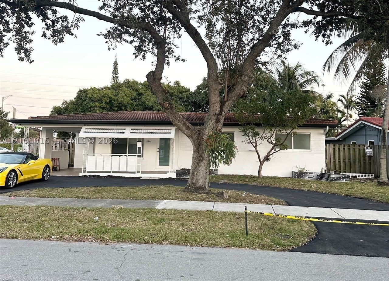 2848 Nw 9th Ter