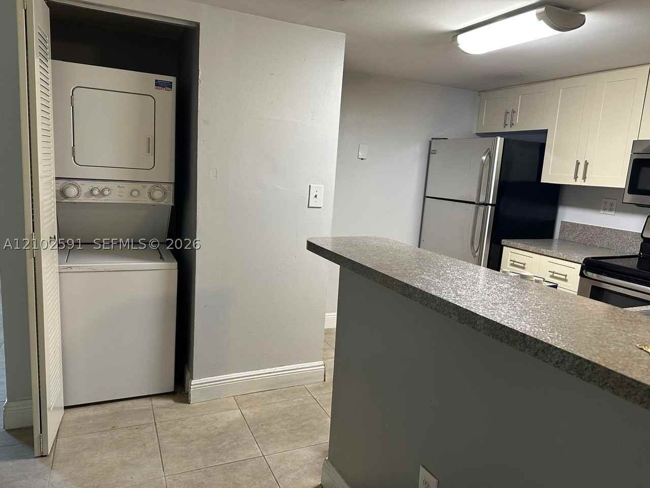 9962 Nob Hill Ln #9962 - Photo 5 of 19