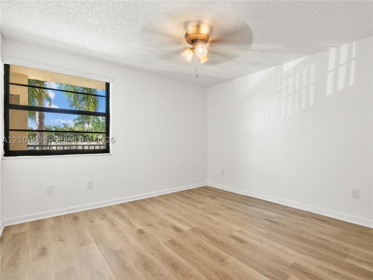 7547 Fairfax Dr #210 - Photo 4 of 29