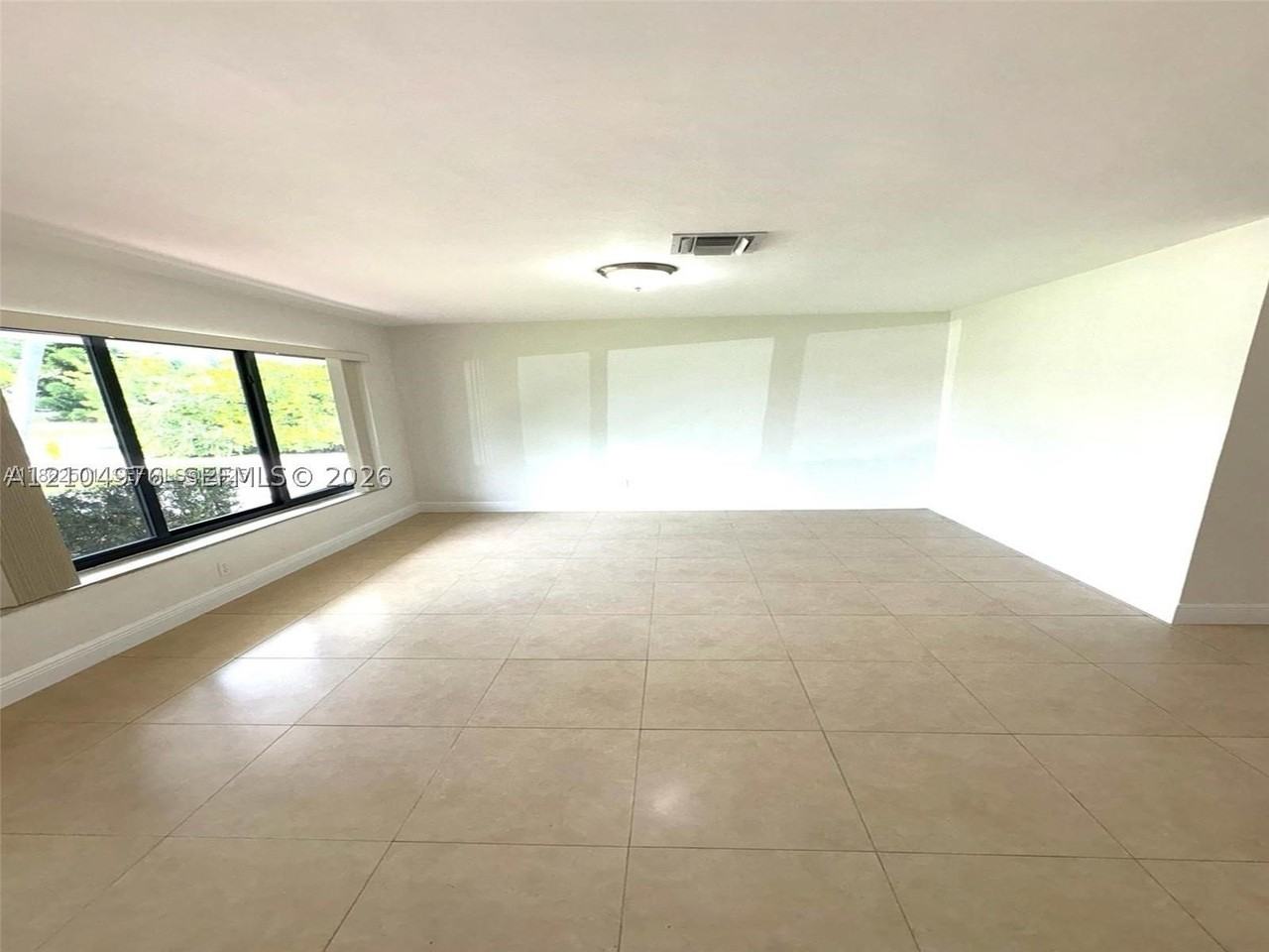 10431 Sw 54th St #10431 - Photo 7 of 22