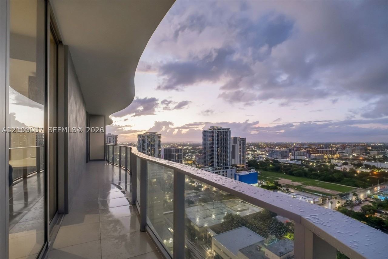 1400 Biscayne Blvd #2906
