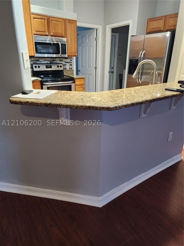 4245 Settlers Ct - Photo 4 of 10