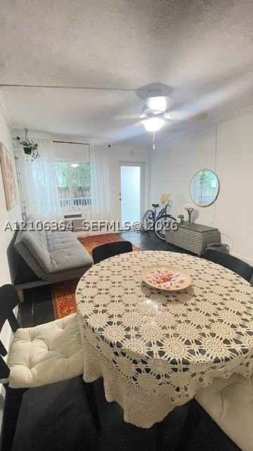 1021 Michigan Ave #5 - Photo 3 of 7