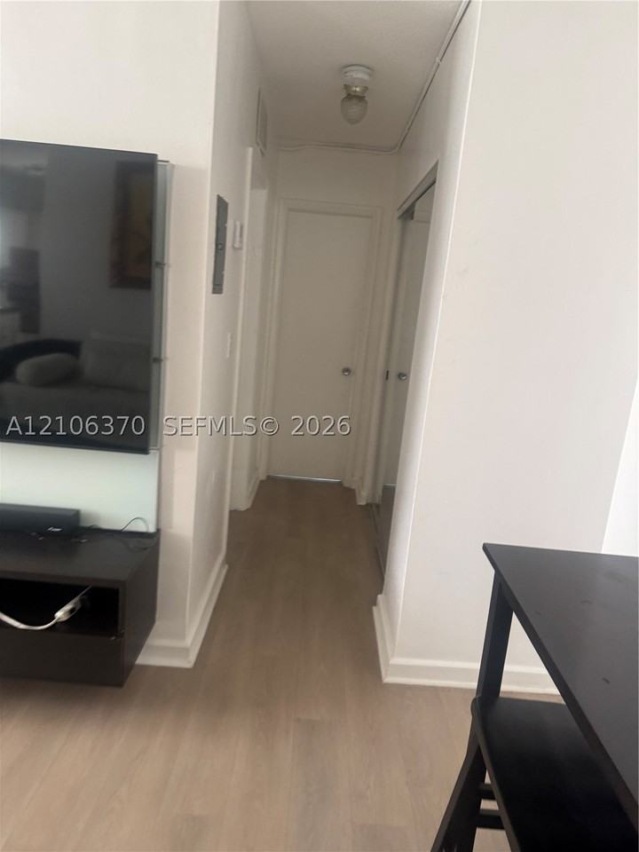 713 Collins Ave #31 - Photo 7 of 16