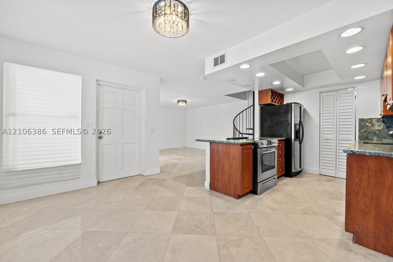 2987 Bird Ave - Photo 2 of 28