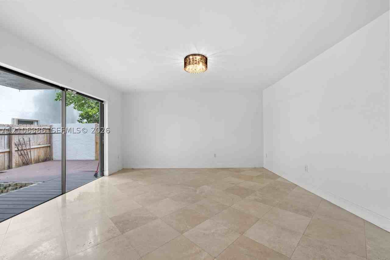 2987 Bird Ave - Photo 4 of 28