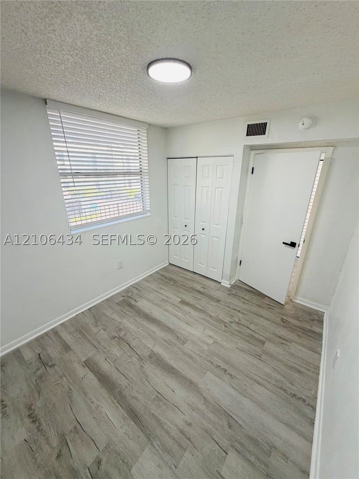 1220 Nw 103rd Ln #415 - Photo 7 of 12