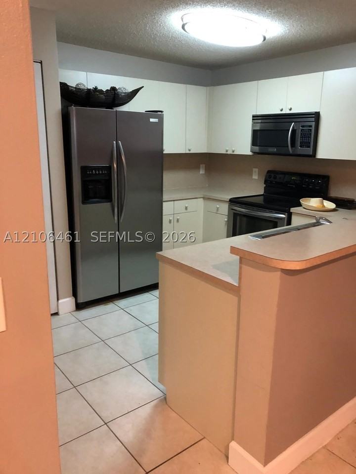 12504 Sw 53rd St #12504 - Photo 6 of 9