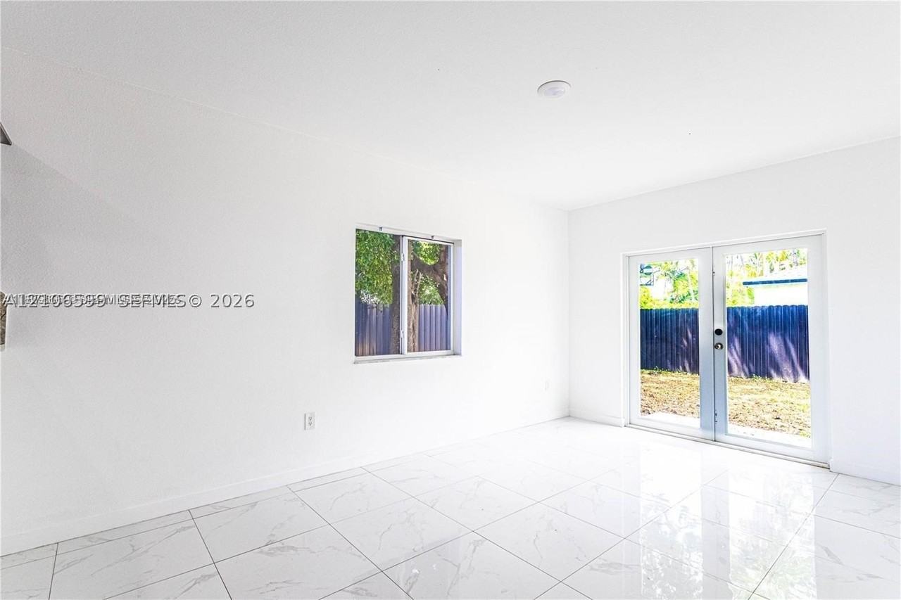 7930 Nw 14th Ave #7930 - Photo 7 of 15