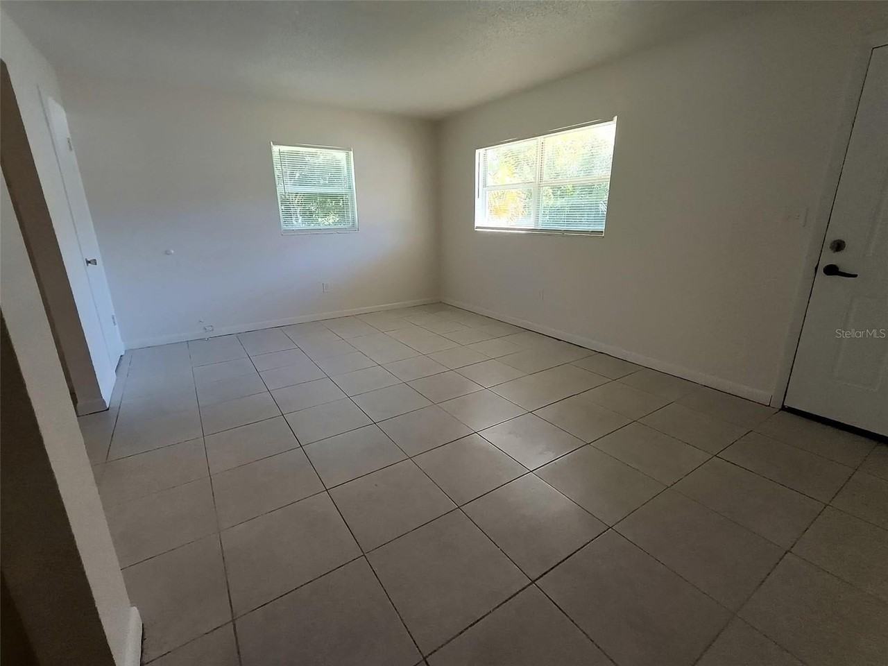 401 Hibiscus Ave #2 - Photo 2 of 9