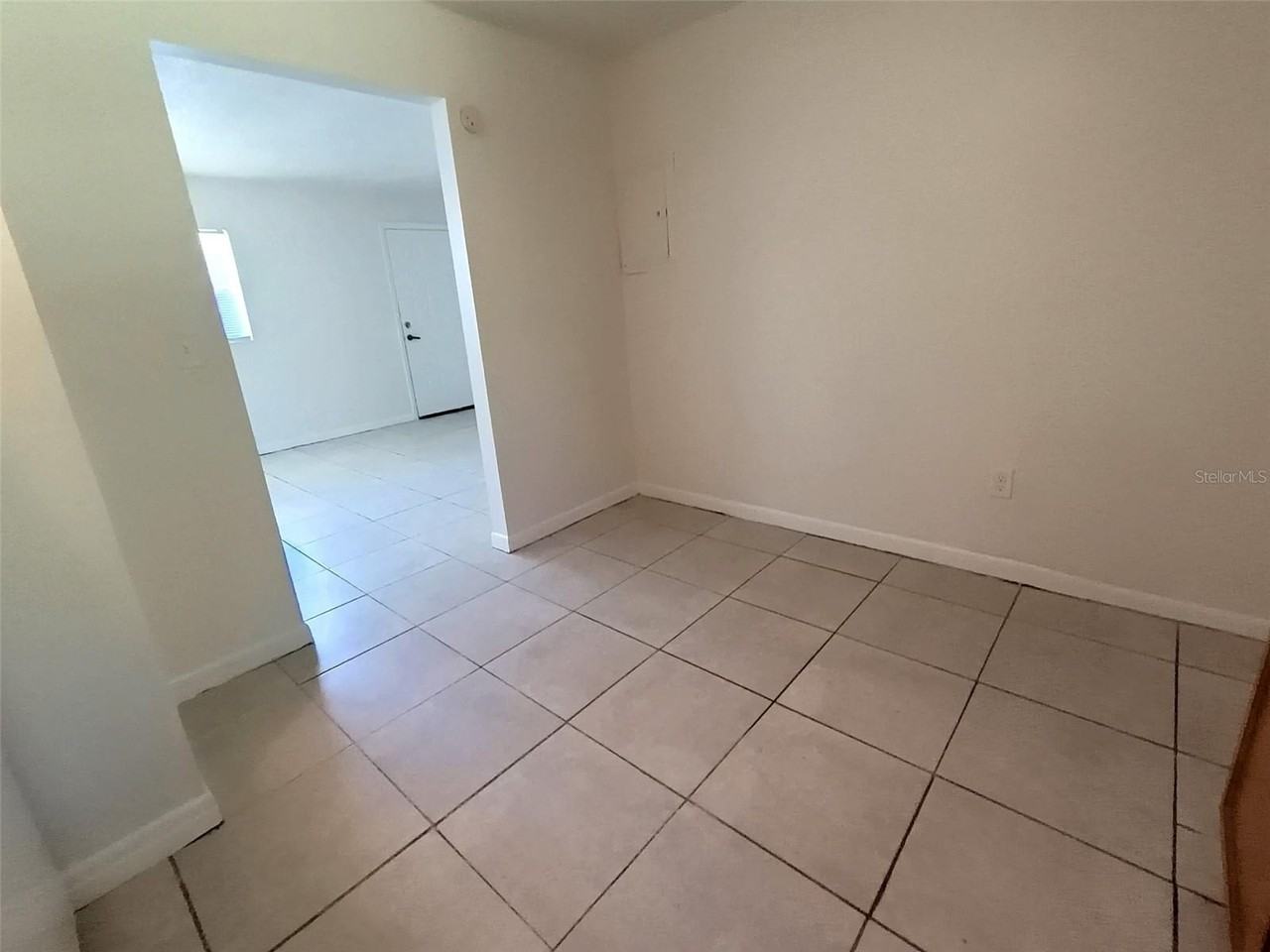 401 Hibiscus Ave #2 - Photo 3 of 9