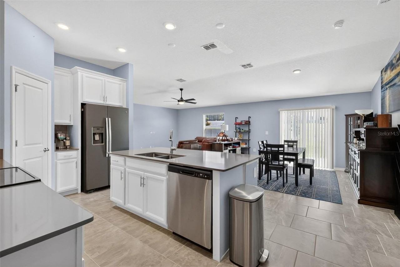 5354 Travertine St - Photo 7 of 26