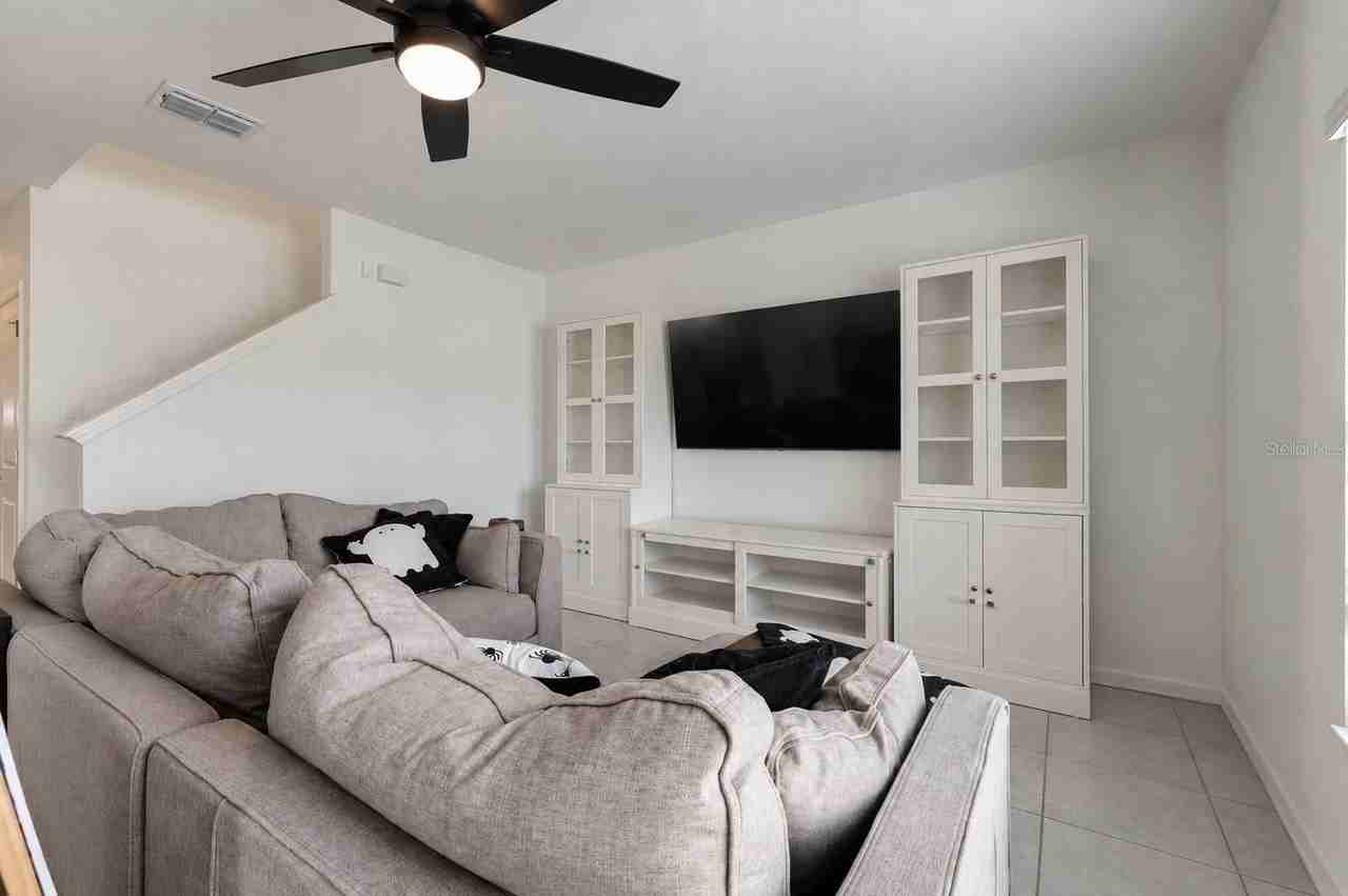 1811 Foreman Rd - Photo 5 of 32