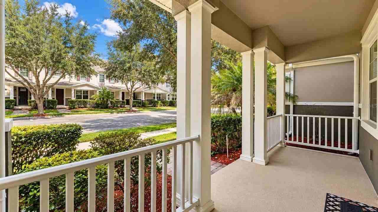 13706 Beckman Dr - Photo 3 of 36