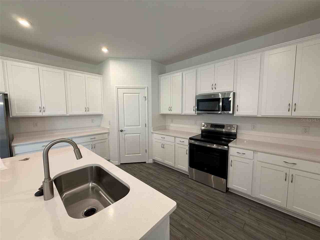 3565 Dahlia Dr - Photo 2 of 31