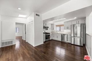 3010 Colorado Ave #4 - Photo 4 of 8