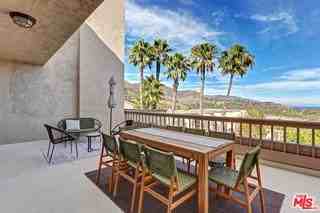 23904 De Ville Way #D - Photo 3 of 8