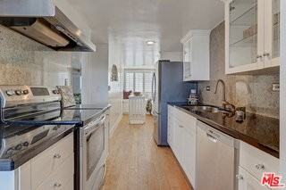 23904 De Ville Way #D - Photo 7 of 8