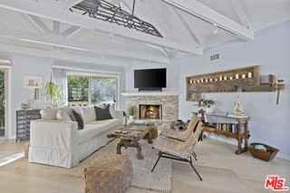 1362 Palisades Beach Rd - Photo 4 of 8