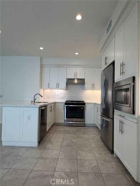 151 Bishop Lndg - Photo 2 of 8