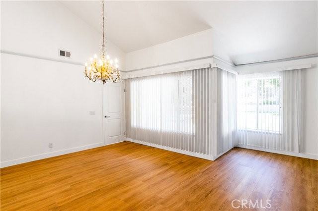 17473 Golden Ln - Photo 4 of 8