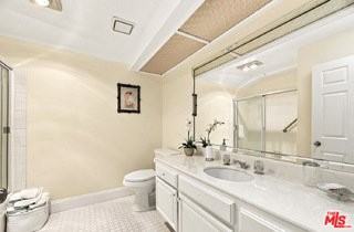 18721 Hatteras St #5 - Photo 7 of 7