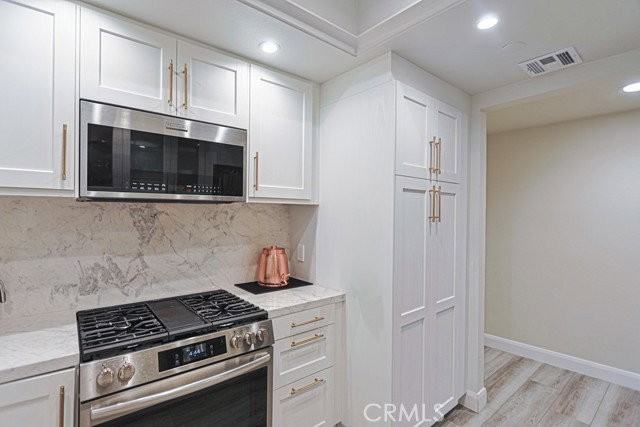 4326 Babcock Ave #305 - Photo 6 of 7