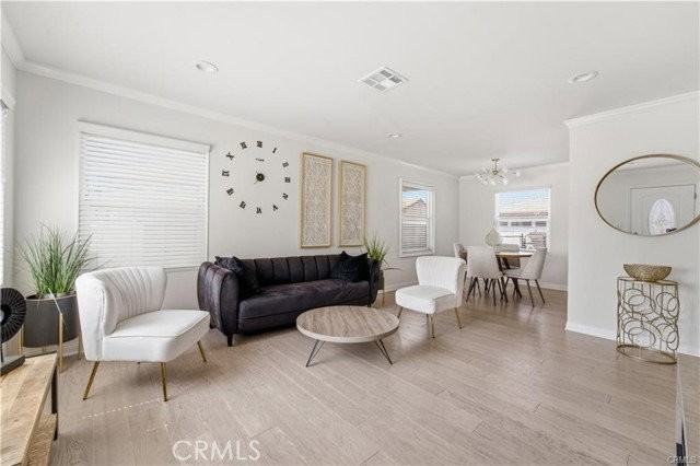 6501 Charlesworth Ave - Photo 2 of 8