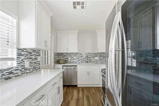 6501 Charlesworth Ave - Photo 7 of 8