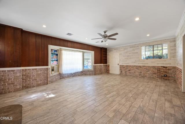 10630 Hillhaven Ave - Photo 2 of 6