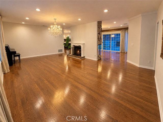 1331 Beaudry Blvd - Photo 4 of 8