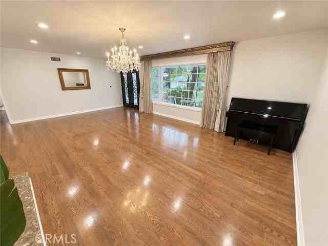 1331 Beaudry Blvd - Photo 5 of 8
