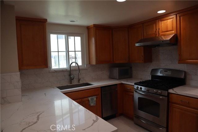 11903 Mcgirk Ave - Photo 3 of 8